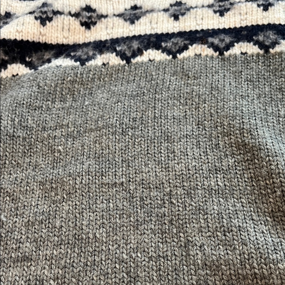 LOFT Gray Blue and White Patterned Crewneck Hi Low Sweater - Picture 6 of 8